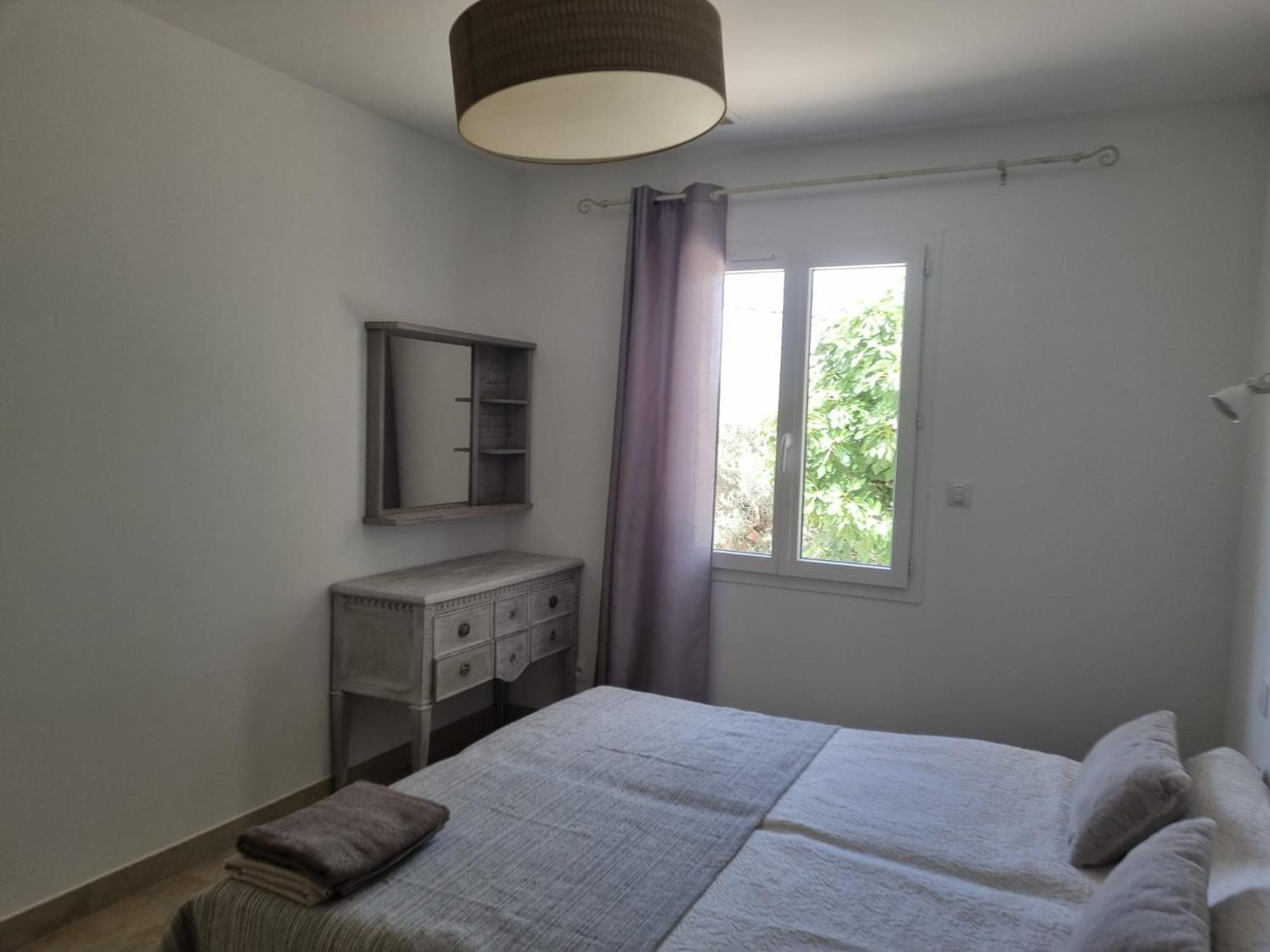 Au Fil De Soi Villa Saint-Julien-de-Peyrolas Oda fotoğraf